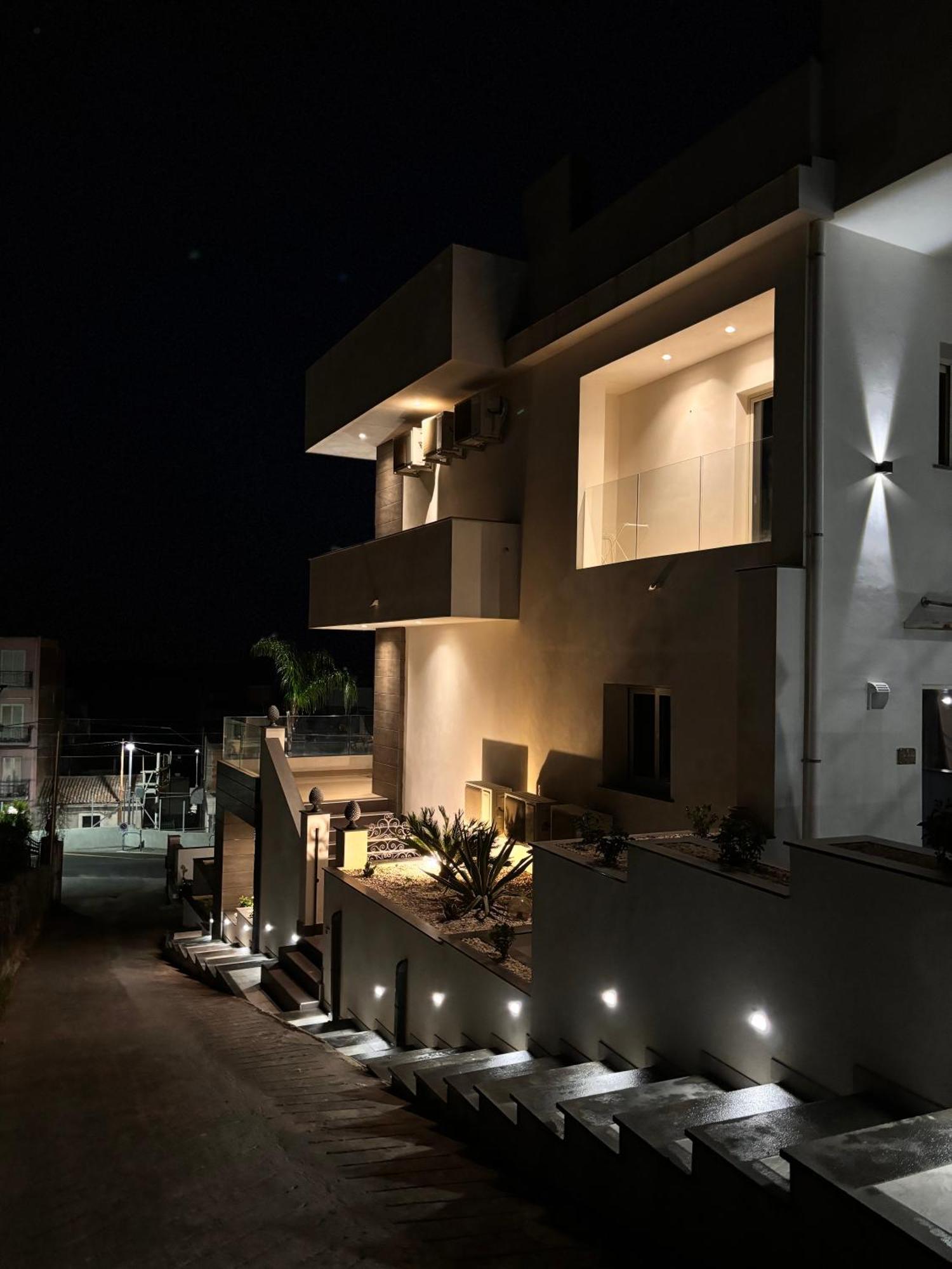 Ig - "Villa Don Antonio" Apartments Джардіні-Наксос Екстер'єр фото