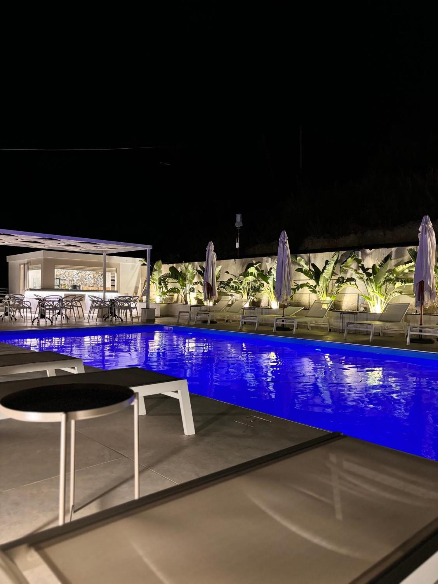 Ig - "Villa Don Antonio" Apartments Джардіні-Наксос Екстер'єр фото