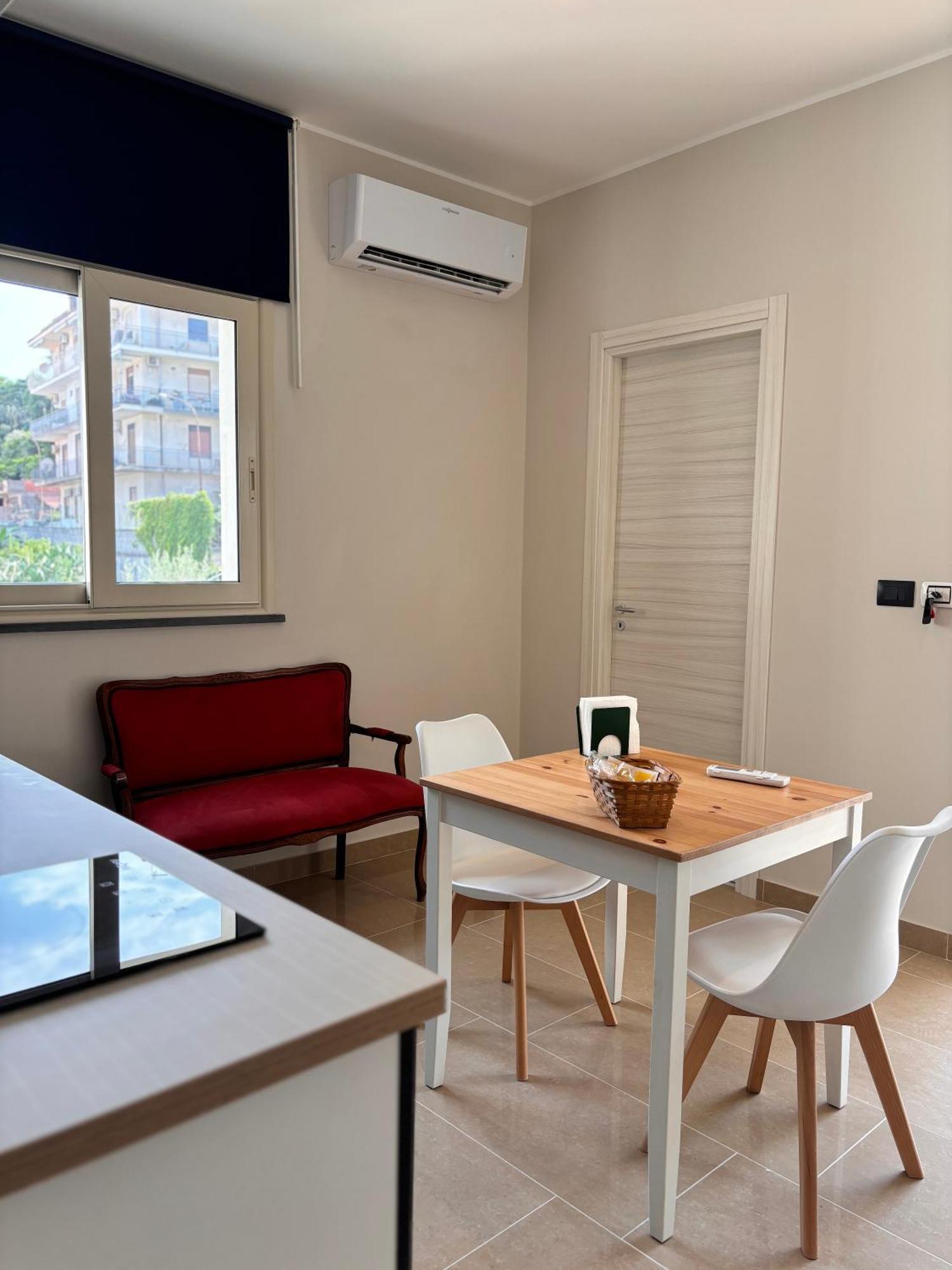 Ig - "Villa Don Antonio" Apartments Джардіні-Наксос Екстер'єр фото