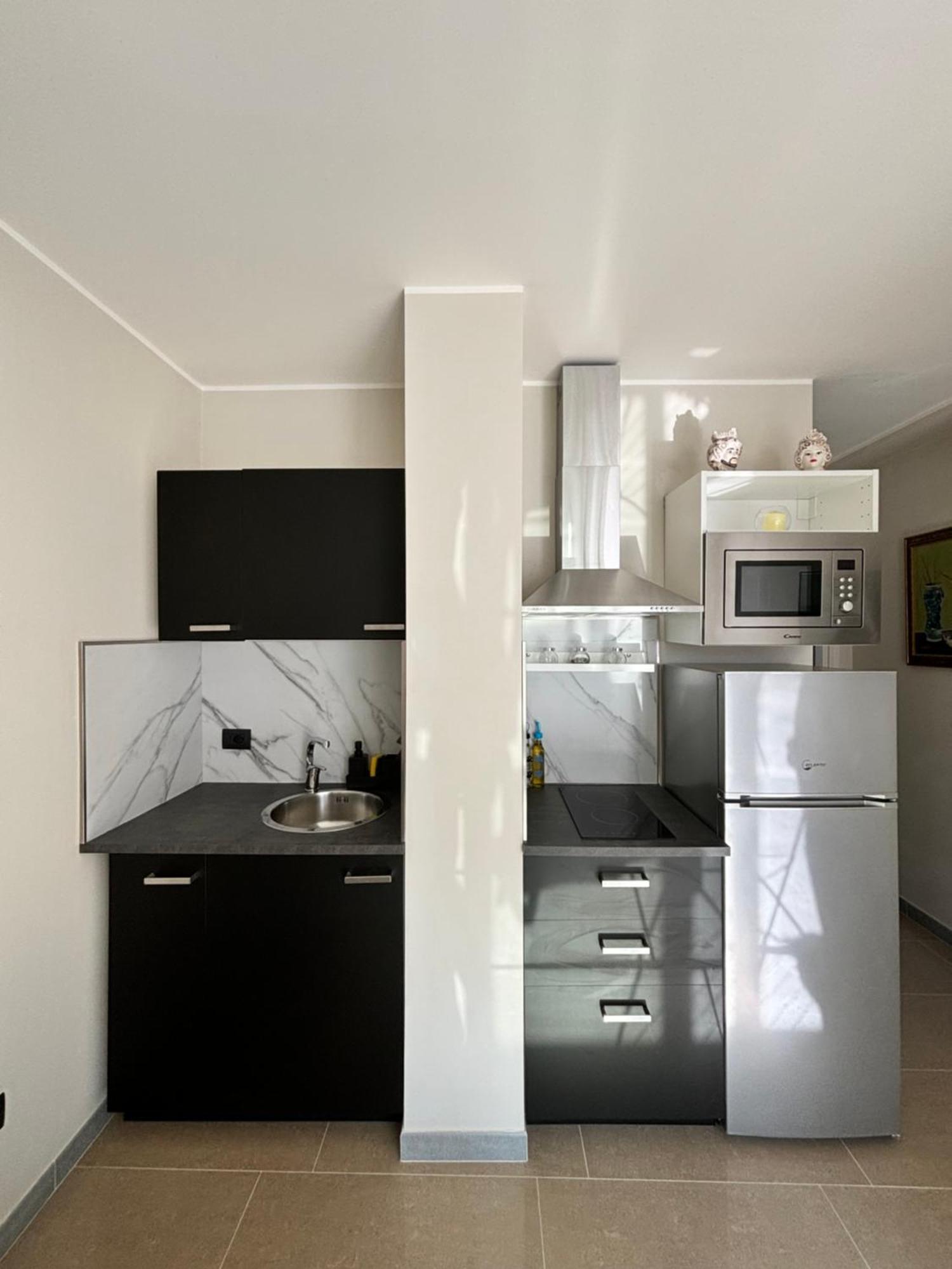 Ig - "Villa Don Antonio" Apartments Джардіні-Наксос Екстер'єр фото