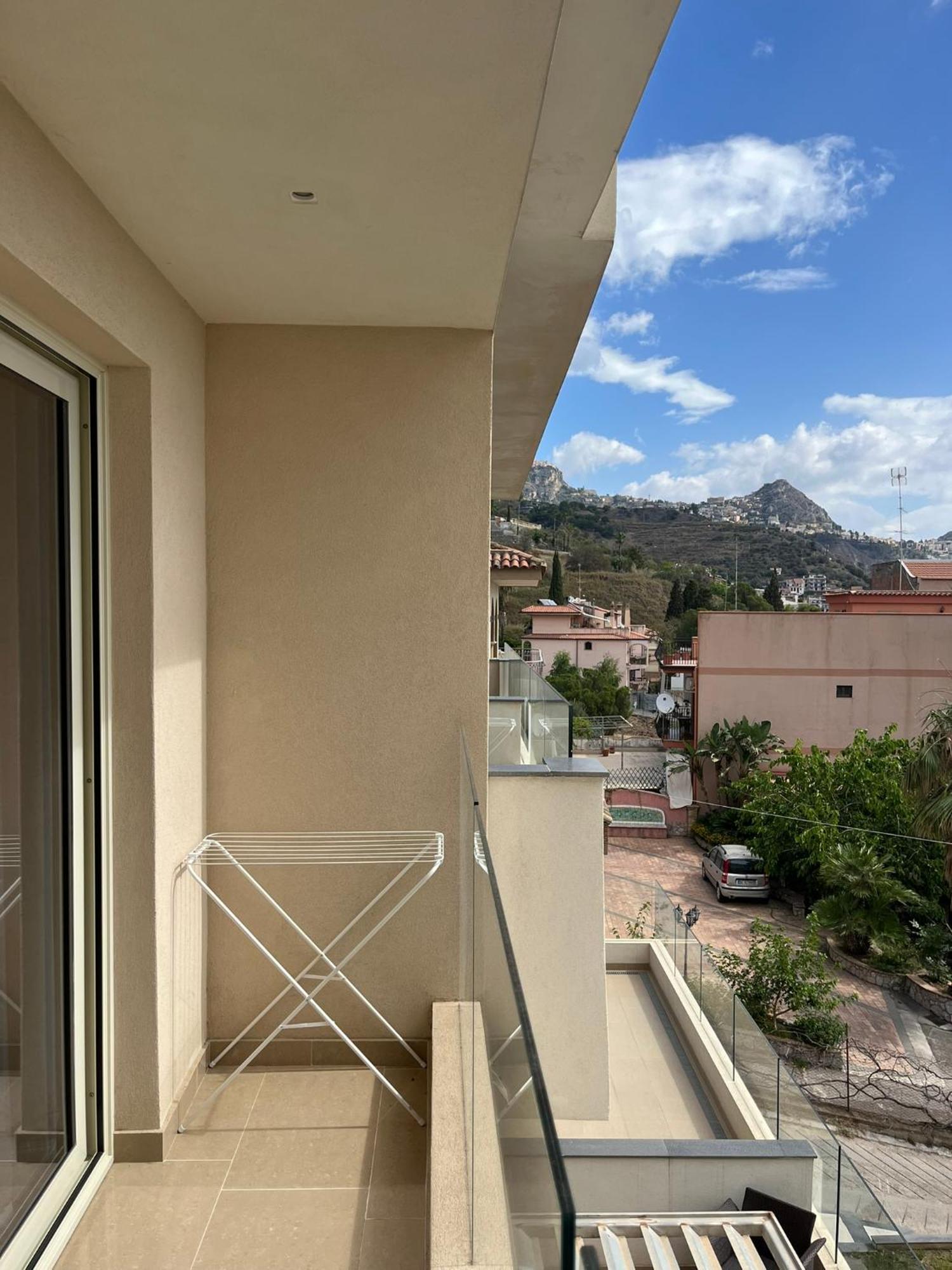 Ig - "Villa Don Antonio" Apartments Джардіні-Наксос Екстер'єр фото